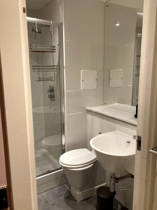 Stylish 2 Bed Accessible Flat Perfect Location Glasgow Exterior foto